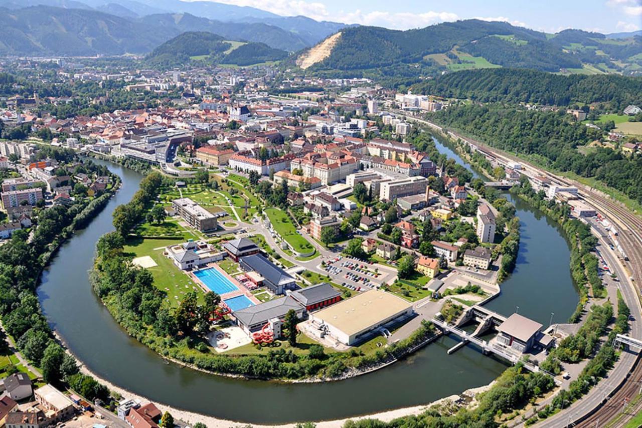 Auszeit Steiraland 7 Mit Ueberdachten Balkon Und Parkplatz Leoben  Buitenkant foto
